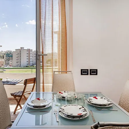 Appartement Sturla With Balcony By Wonderful Italy *